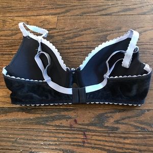 Victoria's Secret Intimates & Sleepwear - Victoria’s Secret Lined Perfect Coverage Bra Victoria's Secret Intimates & Sleepwear - Victoria’s Secret Lined Perfect Coverage Bra